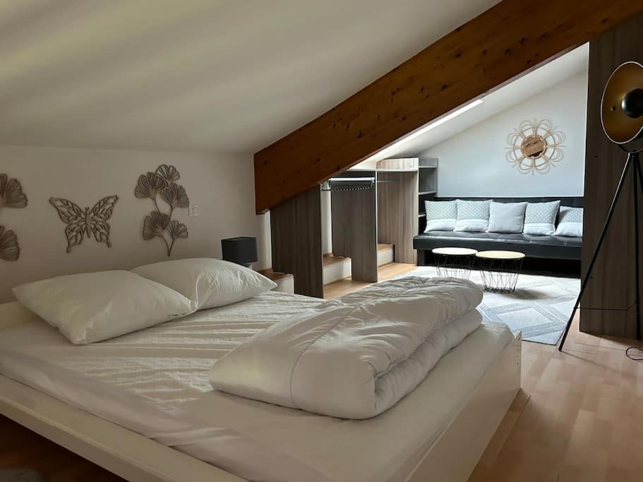 Appartement Lumineux Avec Vue Sur Les Montagnes 모르비에 외부 사진